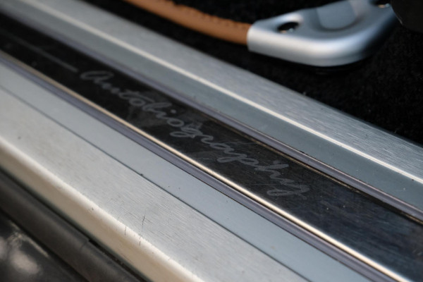 Land Rover Range Rover P400e Autobiography 404 PK | Meridan audio | Panoramadak | Stoelmassage | Head-Up | Adaptive cruise | Lounge stoelen | Luchtvering |