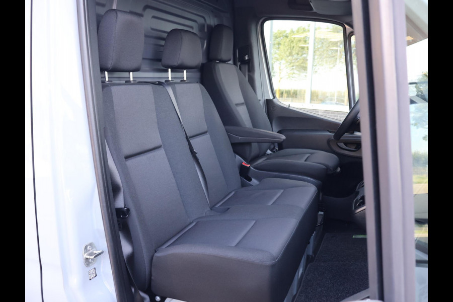 Mercedes-Benz Sprinter 315 1.9 CDI 150 PK AUT9 L3H2 + LED | CAMERA | NAVIGATIE | CARPLAY | PDC | CRUISE | MF STUUR