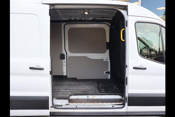 Ford Transit 350 2.0 TDCI 170 PK L3H2 RWD + 3500 KG TREKGEWICHT | 2 SCHUIFDEUREN | CAMERA | APPLE CARPLAY