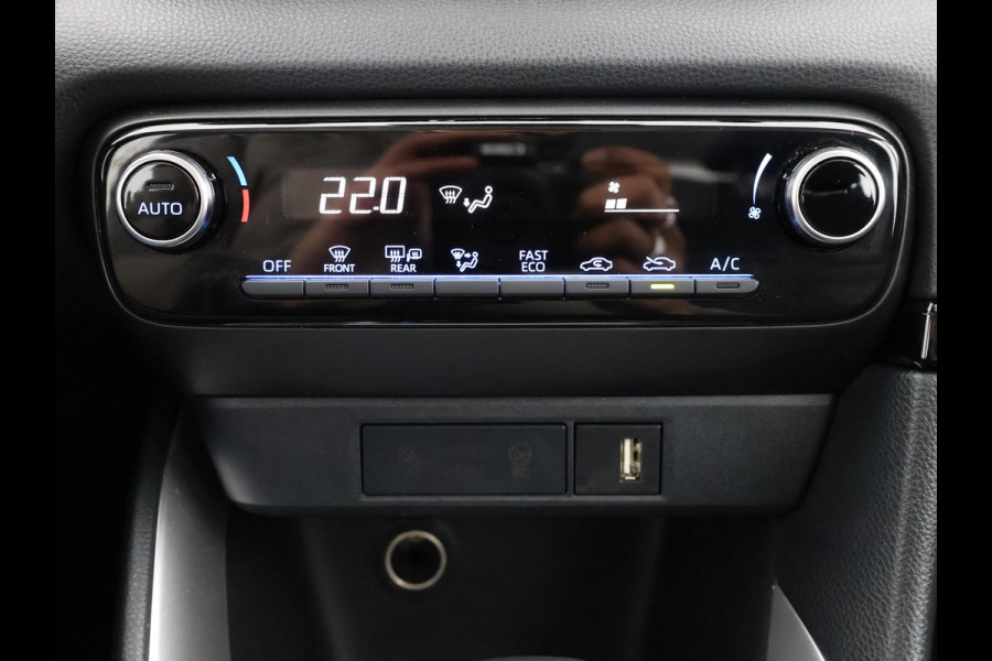 Toyota Yaris 1.5 HYBRID AUTOMAAT DYNAMIC GARANTIE 8-2031 CAMERA . APPLE CARPLAY & ANDROID AUTO . ELEKTRISCHE RAMEN V+A . KEYLESS START