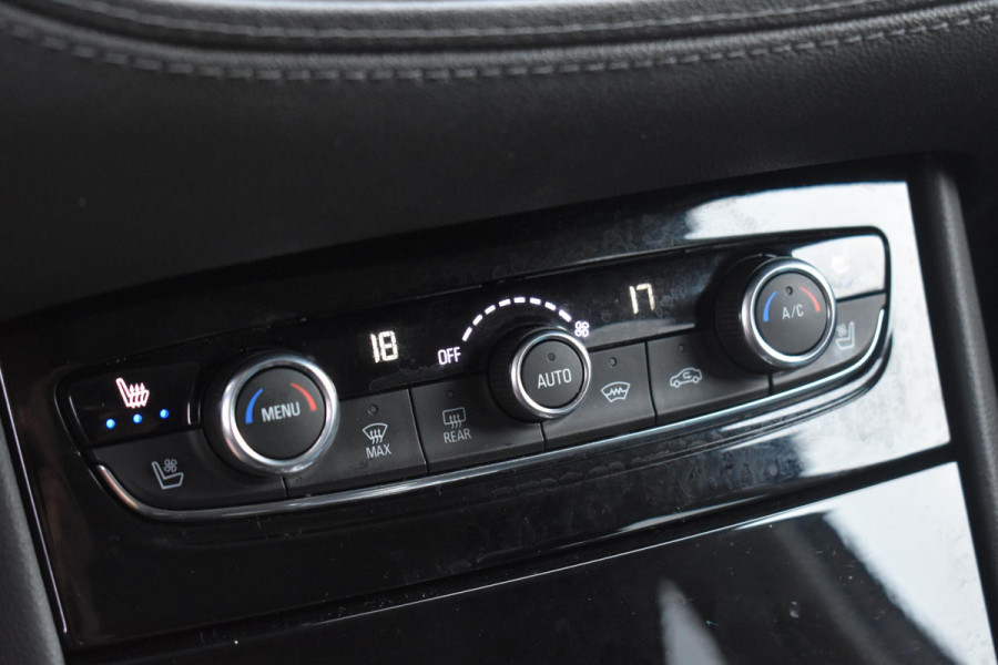 Opel Grandland X 1.6 Turbo Hybrid4 Innovation Keyless Stoelkoel Camera Lane 4WD