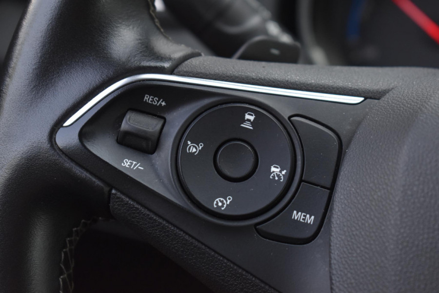 Opel Grandland X 1.6 Turbo Hybrid4 Innovation Keyless Stoelkoel Camera Lane 4WD
