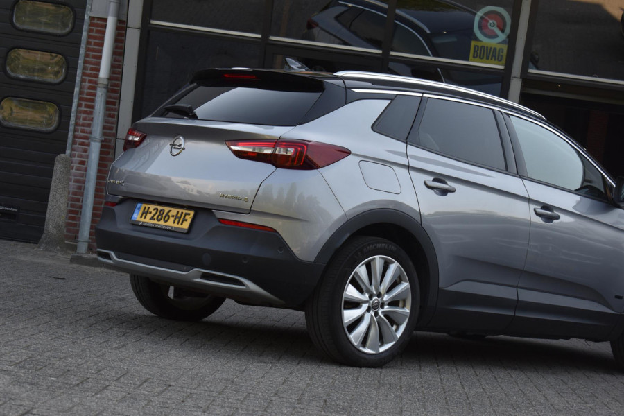Opel Grandland X 1.6 Turbo Hybrid4 Innovation Keyless Stoelkoel Camera Lane 4WD