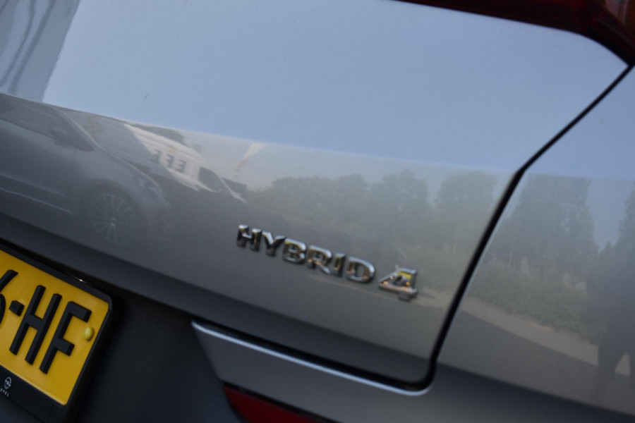 Opel Grandland X 1.6 Turbo Hybrid4 Innovation Keyless Stoelkoel Camera Lane 4WD