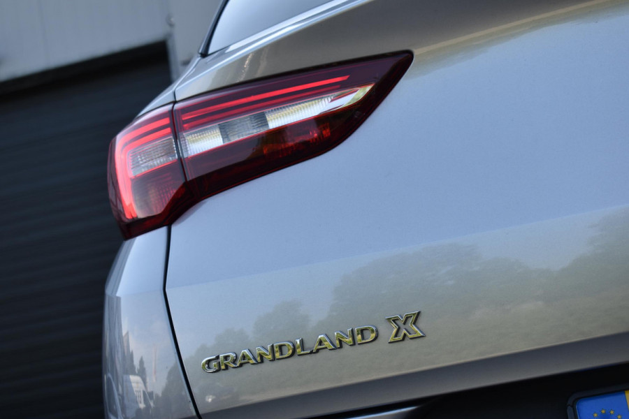 Opel Grandland X 1.6 Turbo Hybrid4 Innovation Keyless Stoelkoel Camera Lane 4WD