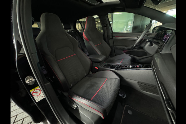 Volkswagen Golf 2.0 TSI GTI Clubsport Pano|HuD|H/K|Keyles|IQ