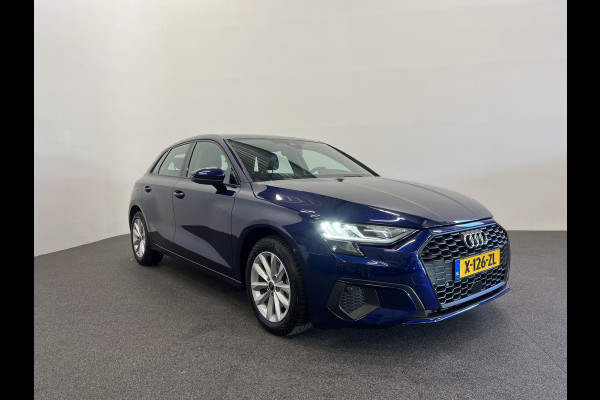 Audi A3 Sportback 30 TFSI Pro Line Navigatie Apple Carplay Android Auto Parkeersensoren achter Cruise Control Full Led Climate Control Lichtmetalen velgen