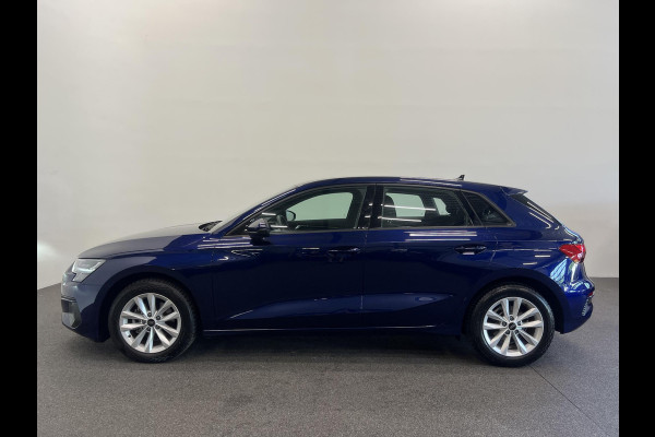 Audi A3 Sportback 30 TFSI Pro Line Navigatie Apple Carplay Android Auto Parkeersensoren achter Cruise Control Full Led Climate Control Lichtmetalen velgen