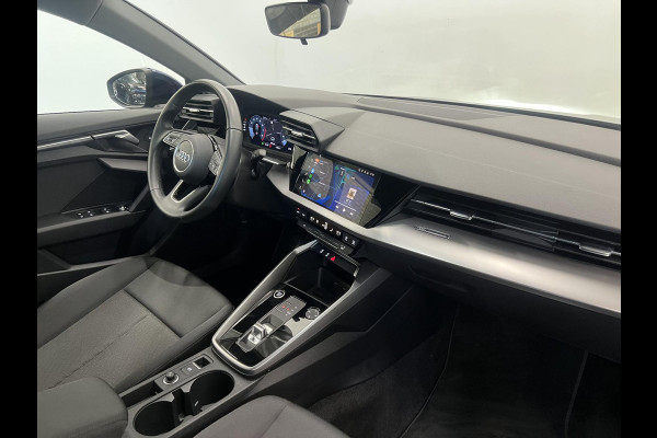 Audi A3 Sportback 30 TFSI Pro Line Navigatie Apple Carplay Android Auto Parkeersensoren achter Cruise Control Full Led Climate Control Lichtmetalen velgen