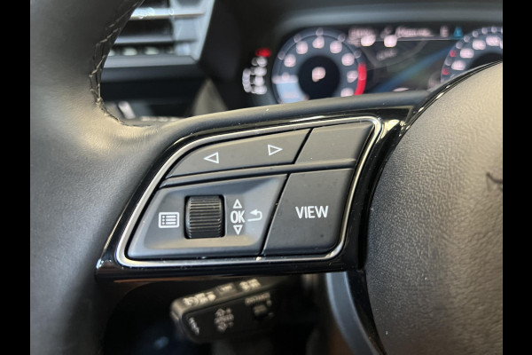 Audi A3 Sportback 30 TFSI Pro Line Navigatie Apple Carplay Android Auto Parkeersensoren achter Cruise Control Full Led Climate Control Lichtmetalen velgen