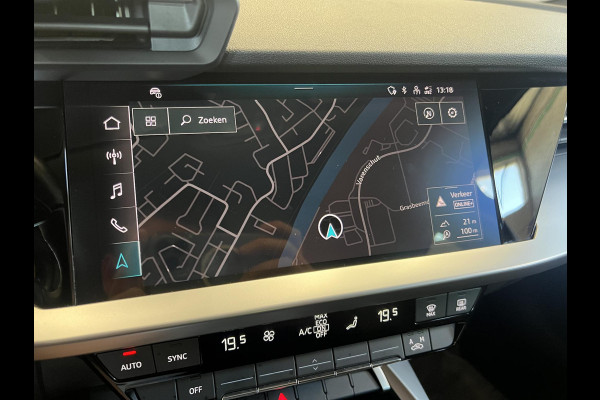 Audi A3 Sportback 30 TFSI Pro Line Navigatie Apple Carplay Android Auto Parkeersensoren achter Cruise Control Full Led Climate Control Lichtmetalen velgen