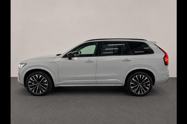 Volvo XC90 2.0 T8 Plug-in hybrid AWD Plus Dark 7 persoons Navigatie Apple Carplay/Android Auto 360 Camera Parkeersensoren Adaptive Cruise Control Full LED Stoel- en stuurverwarming Memory stoelen Climate Control Lichtmetalen velgen