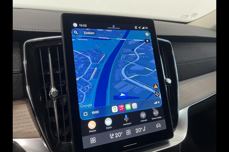 Volvo XC90 2.0 T8 Plug-in hybrid AWD Plus Dark 7 persoons Navigatie Apple Carplay/Android Auto 360 Camera Parkeersensoren Adaptive Cruise Control Full LED Stoel- en stuurverwarming Memory stoelen Climate Control Lichtmetalen velgen