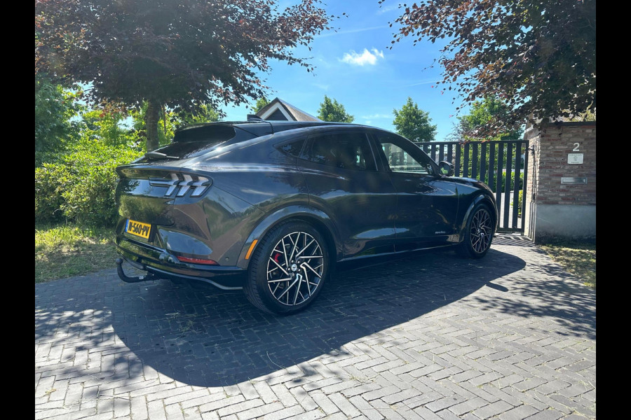 Ford Mustang Mach-E GT Extended AWD 98 kWh | 486 PK | Trekhaak | Panoramadak | Bang & Olufsen | 360 Camera |