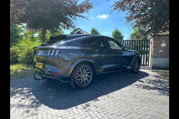 Ford Mustang Mach-E GT Extended AWD 98 kWh | 486 PK | Trekhaak | Panoramadak | Bang & Olufsen | 360 Camera |