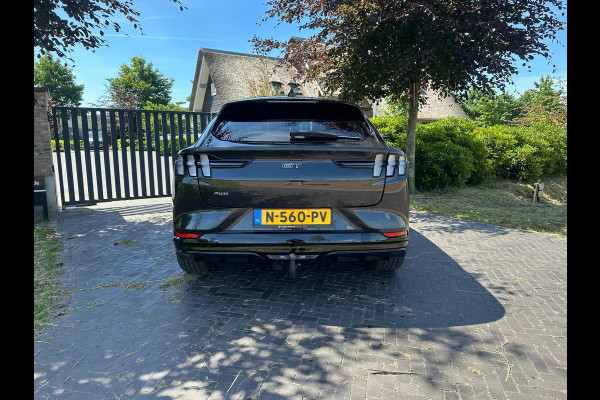 Ford Mustang Mach-E GT Extended AWD 98 kWh | 486 PK | Trekhaak | Panoramadak | Bang & Olufsen | 360 Camera |