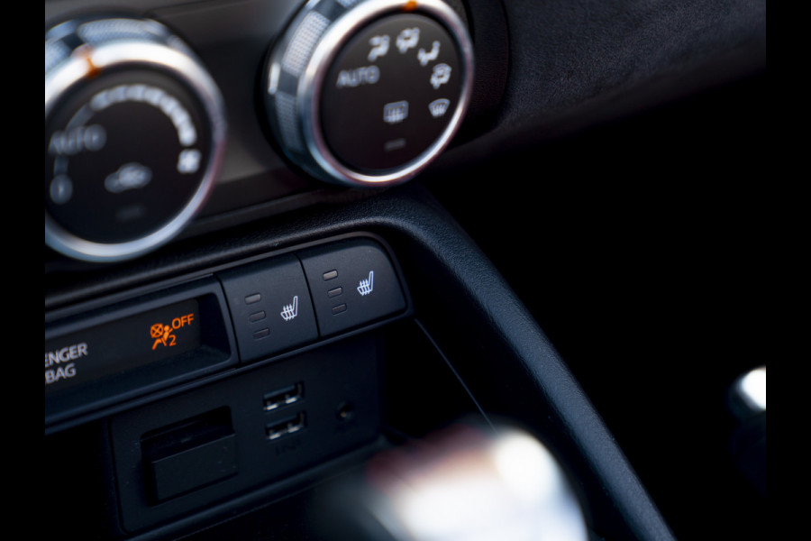 Abarth 124 Spider | Handbak | Bose