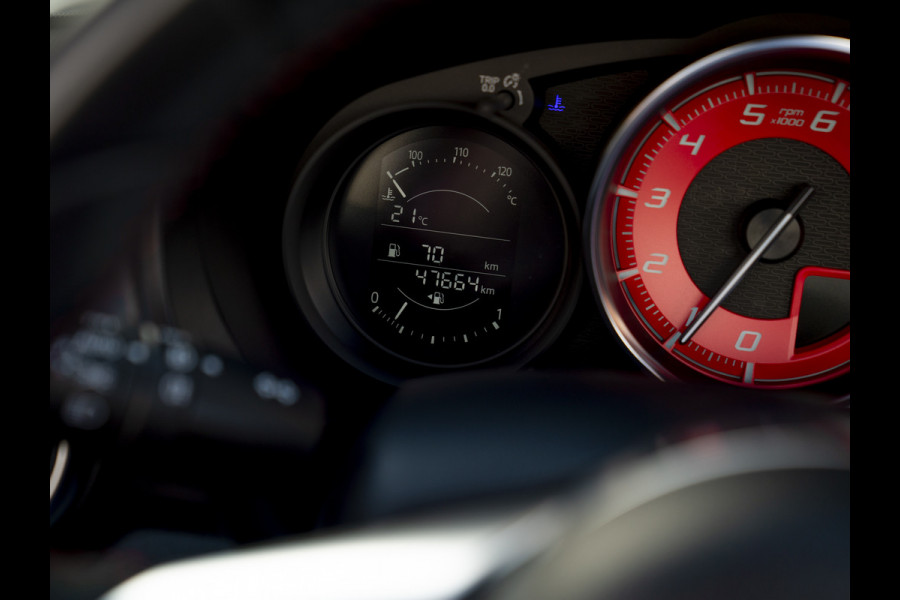 Abarth 124 Spider | Handbak | Bose