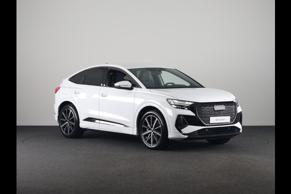Audi Q4 Sportback e-tron 45 S edition Competition 82 kWh 286 pk | Assistentiepakket plus | Trekhaak | Ambient lichtpakket | Optiekpakket zwart plus |