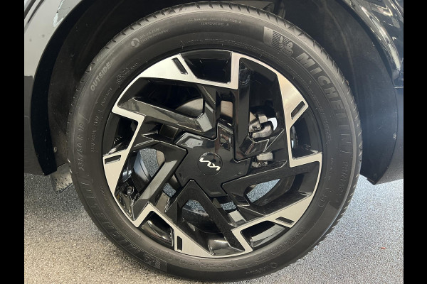 Kia Sportage 1.6 T-GDi Plug-in Hybrid AWD GT-PlusLine Panoramadak Navigatie Apple Carplay Android Auto 360 Camera Parkeersensoren Adaptive Cruise Control Stoel- en stuurverwarming Elektrische stoelen en achterklep Climate Control Lichtmetalen velgen