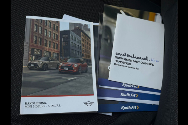 MINI 3-deurs 1.5 Cooper 136 pk, starlight bleu metallic, navigatie, keurig nette staat, NL auto met nationale auto pas