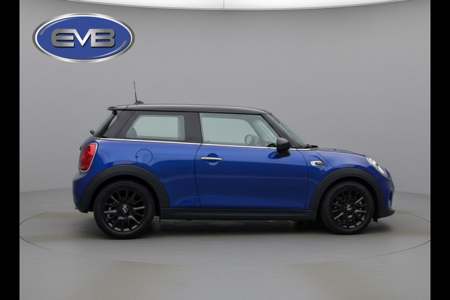 MINI 3-deurs 1.5 Cooper 136 pk, starlight bleu metallic, navigatie, keurig nette staat, NL auto met nationale auto pas