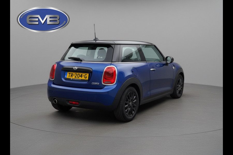MINI 3-deurs 1.5 Cooper 136 pk, starlight bleu metallic, navigatie, keurig nette staat, NL auto met nationale auto pas