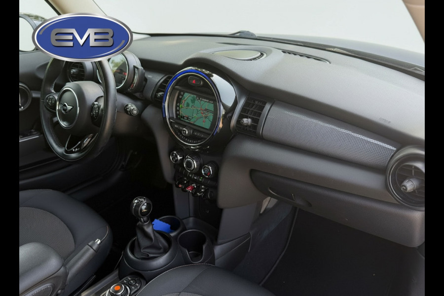 MINI 3-deurs 1.5 Cooper 136 pk, starlight bleu metallic, navigatie, keurig nette staat, NL auto met nationale auto pas