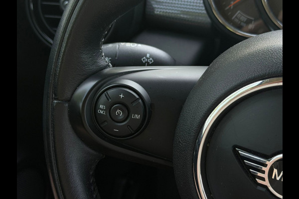 MINI 3-deurs 1.5 Cooper 136 pk, starlight bleu metallic, navigatie, keurig nette staat, NL auto met nationale auto pas