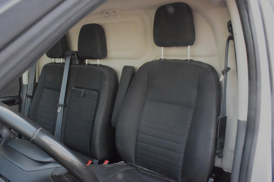 Ford Transit Custom 320 2.0 TDCI L2H1 Limited | Trekhaak | Apple Carplay | Cruise
