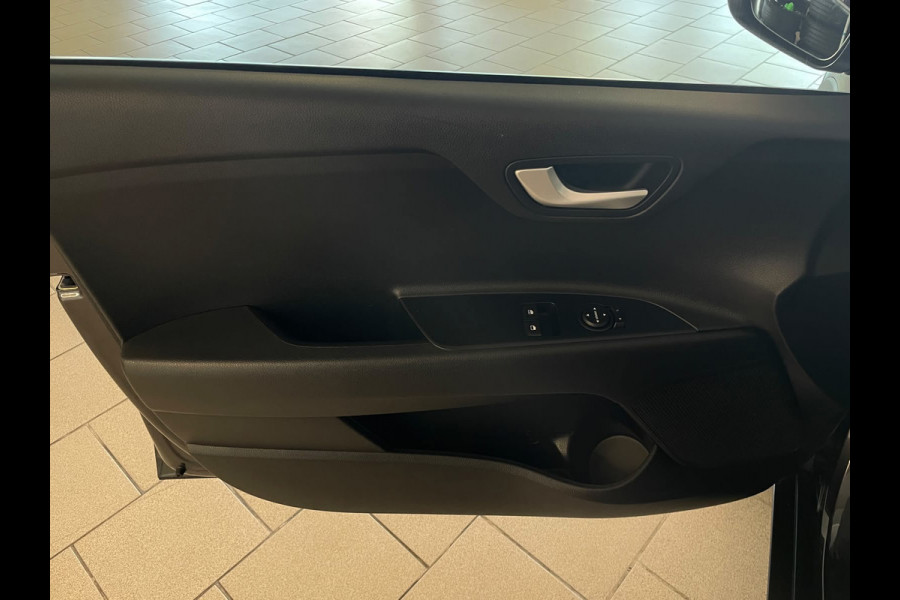 Kia Stonic 1.0 T-GDi DynamicLine AIRCO NAVI CRUISE CAMERA TREKHAAK VELGEN ZEER NETTE AUTO
