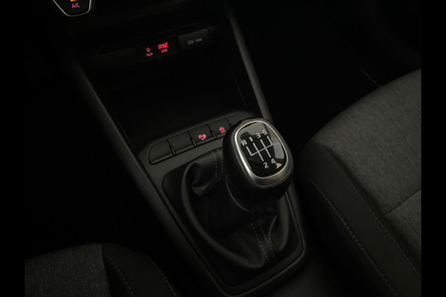 Kia Stonic 1.0 T-GDi DynamicLine AIRCO NAVI CRUISE CAMERA TREKHAAK VELGEN ZEER NETTE AUTO