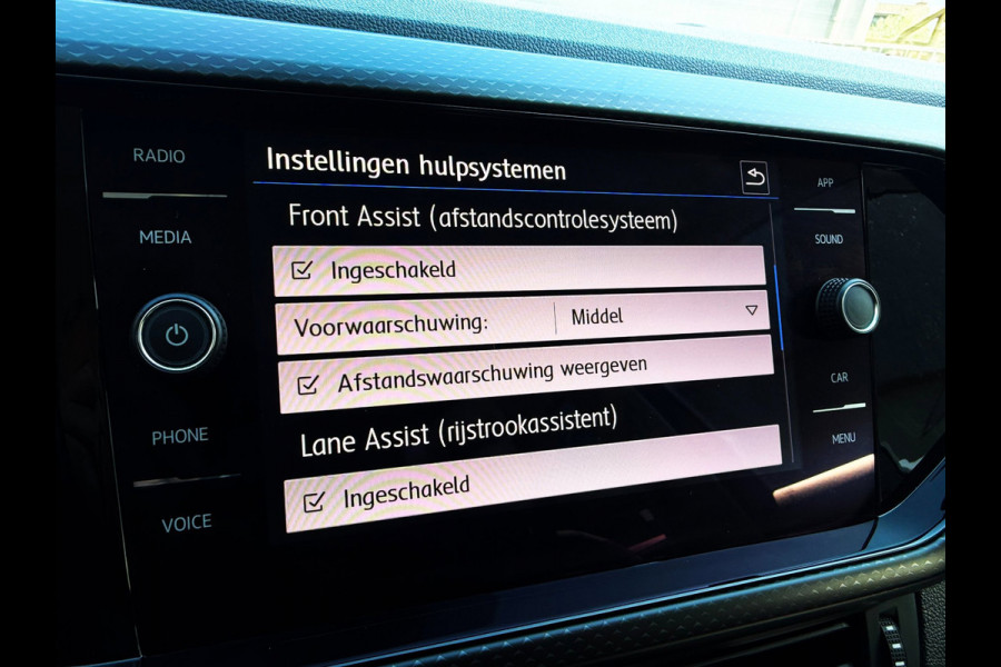 Volkswagen T-Cross 1.0 TSI Style Business Camera_Trekh_Carplay_ACC