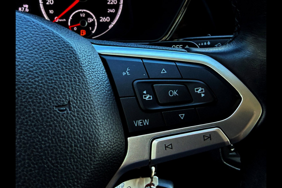Volkswagen T-Cross 1.0 TSI Style Business Camera_Trekh_Carplay_ACC