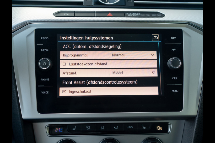 Volkswagen Passat Variant 1.4 TSI ACT Comfortline Business | Trekhaak afnb. | Camera | Led Koplampen | Stoelverwarming | Prijs Rijklaar!!