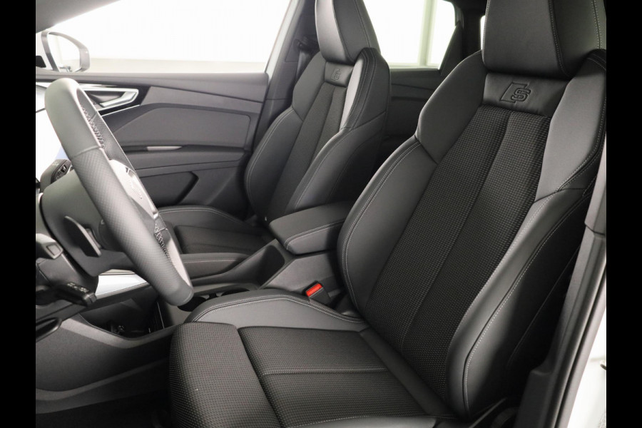 Audi Q4 Sportback e-tron 45 S edition Competition 82 kWh 286 pk | Assistentiepakket plus | Trekhaak | Ambient lichtpakket | Optiekpakket zwart plus |