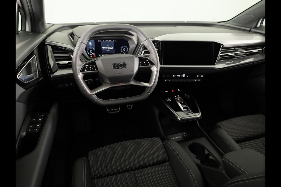 Audi Q4 Sportback e-tron 45 S edition Competition 82 kWh 286 pk | Assistentiepakket plus | Trekhaak | Ambient lichtpakket | Optiekpakket zwart plus |
