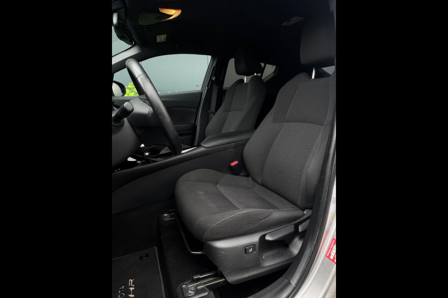 Toyota C-HR 1.8 Hybrid Active M20 NAVI | LED | CAMERA | SPORTVELGEN | ZUINIG | CR CONTROL