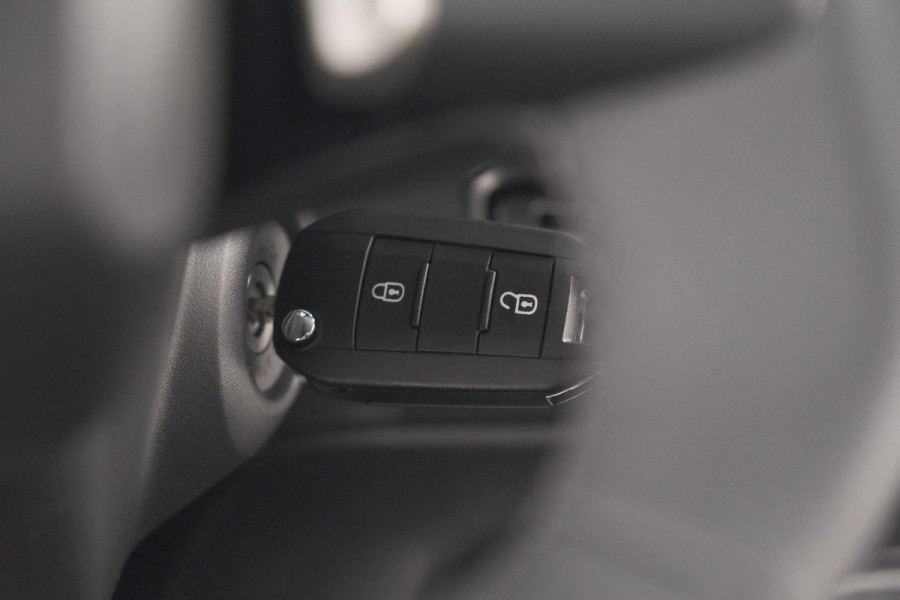 Citroën Ë-C3 Aircross Plus 113pk Extended Range 54 kWh | 11 KW Lader | Camera | Apple CarPlay | Parkeersensoren