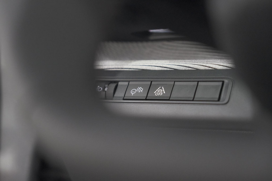 Citroën Ë-C3 Aircross Plus 113pk Extended Range 54 kWh | 11 KW Lader | Camera | Apple CarPlay | Parkeersensoren
