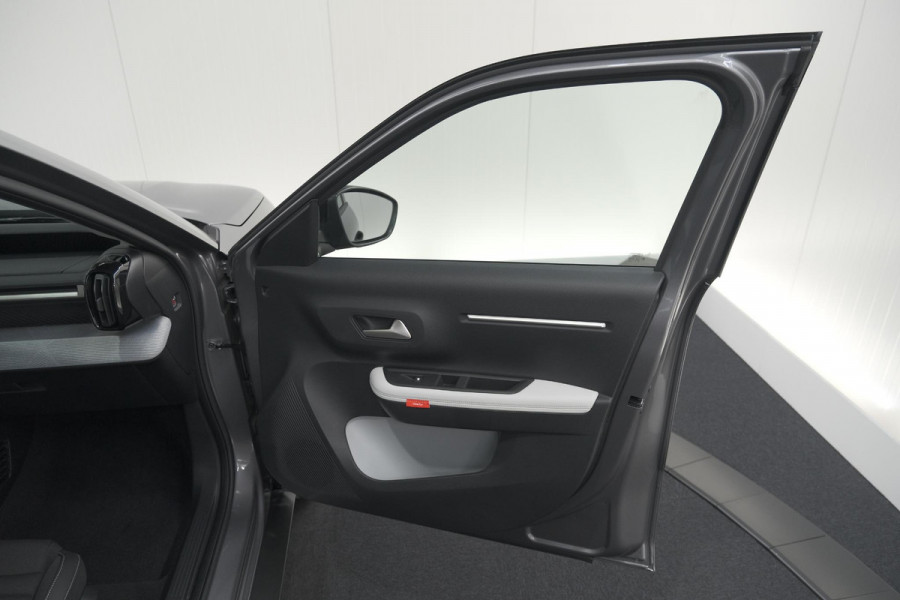 Citroën Ë-C3 Aircross Plus 113pk Extended Range 54 kWh | 11 KW Lader | Camera | Apple CarPlay | Parkeersensoren