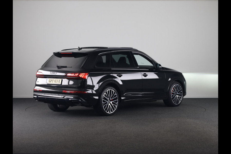 Audi Q7 60 TFSI e quattro Pro Line S Competition 490 pk | Head Up Display | Panoramadak | Elektr. trekhaak | Rondomzicht camera | B&O Soundsystem | Stoelverwarming v/a |  Laser Led koplampen