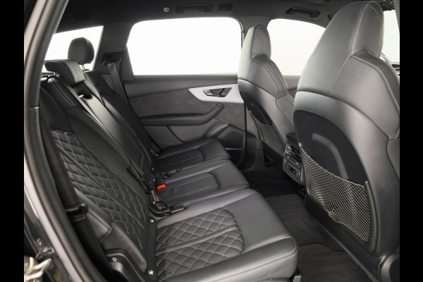 Audi Q7 60 TFSI e quattro Pro Line S Competition 490 pk | Head Up Display | Panoramadak | Elektr. trekhaak | Rondomzicht camera | B&O Soundsystem | Stoelverwarming v/a |  Laser Led koplampen