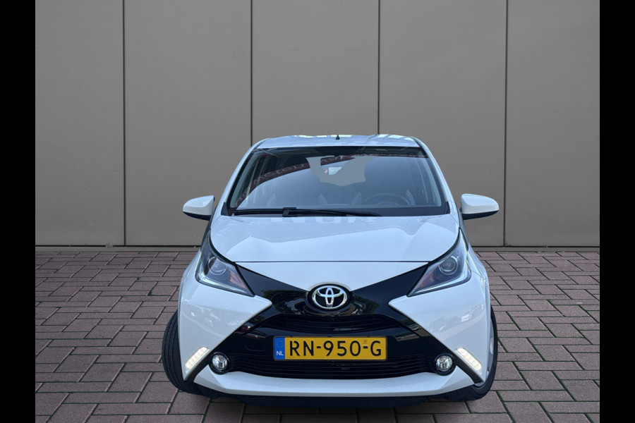 Toyota Aygo 1.0 VVT-i x-play | Camera | Carplay | Cruisec. | Navi