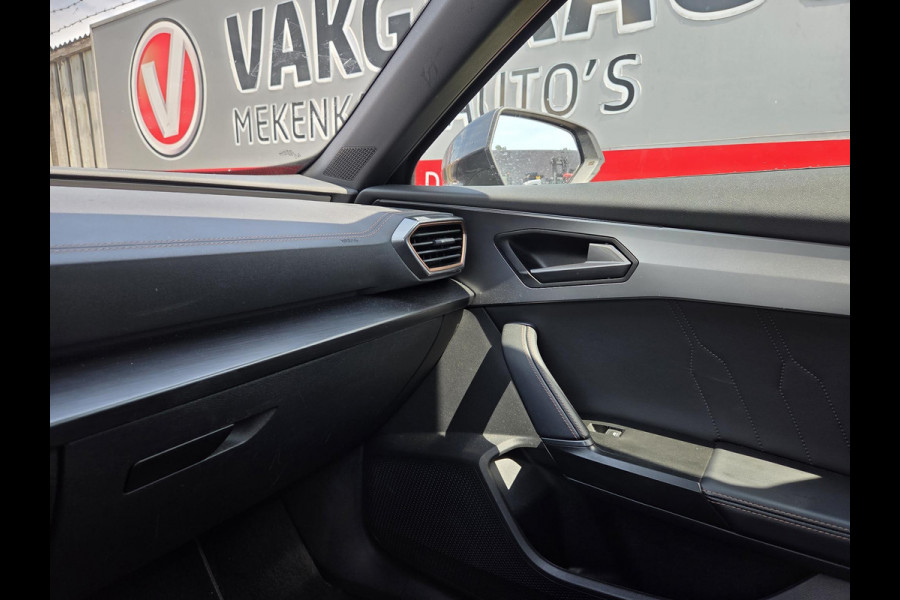 CUPRA Formentor 1.4 e-Hybrid VZ Performance 19"/Panoramadak/Virtual cockpit/Dodehoek/Lane Assist/Keyless/Camera/PDC v+a