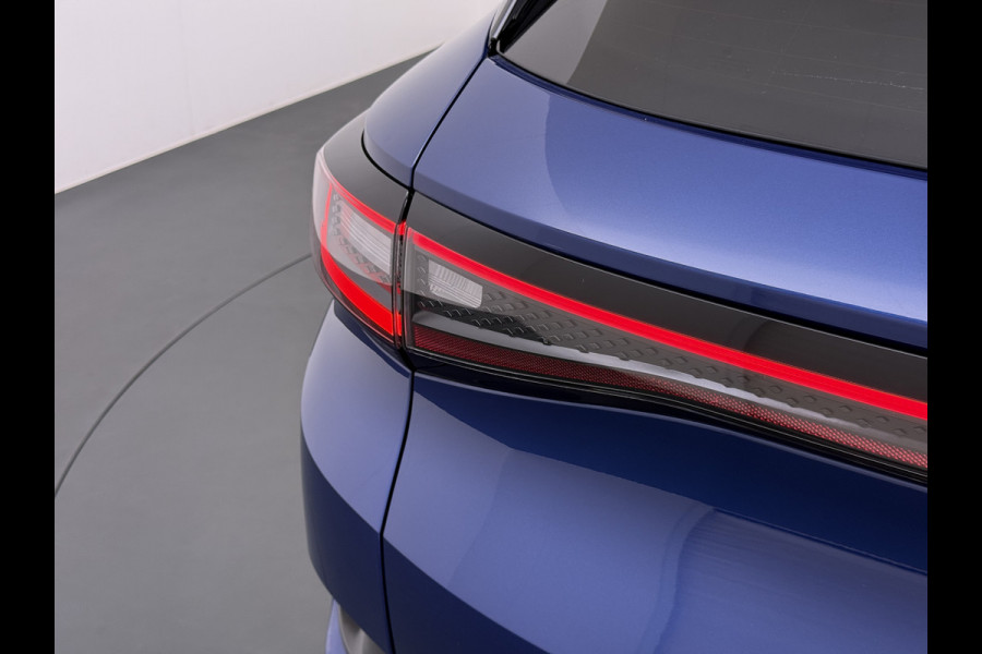 Volkswagen ID.4 First 82kWh SOH 92% Stuur+Stoelverwarming Camera Adap.Cruise Apple Carplay/Android Auto Navi Ecc Geluidsisolerend glas DAB Lmv 20" Front assist Rijstrooksensor WiFi