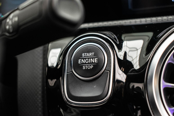 Mercedes-Benz CLA-Klasse 250 e AMG PANO|MEMORY SEATS|KEYLESS|