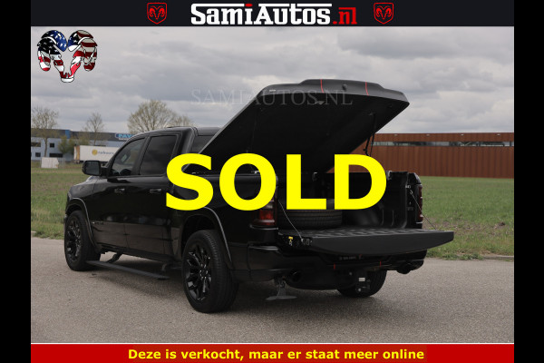 Dodge Ram NIGHT PREMIUM | 426PK | STRIPING | LUCHTVERING | HUD | PANO | 360 CAM | Full Option | LIMITED WHEELS | De Meest Luxe Pick-Up in  Comfortabele Dubbele Cabine met Royale 5 Zitplaatsen | EERSTE EIGENAAR | SMOKE PACK | BOM VOL |