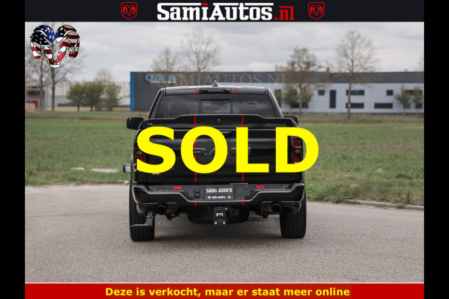 Dodge Ram NIGHT PREMIUM | 426PK | STRIPING | LUCHTVERING | HUD | PANO | 360 CAM | Full Option | LIMITED WHEELS | De Meest Luxe Pick-Up in  Comfortabele Dubbele Cabine met Royale 5 Zitplaatsen | EERSTE EIGENAAR | SMOKE PACK | BOM VOL |