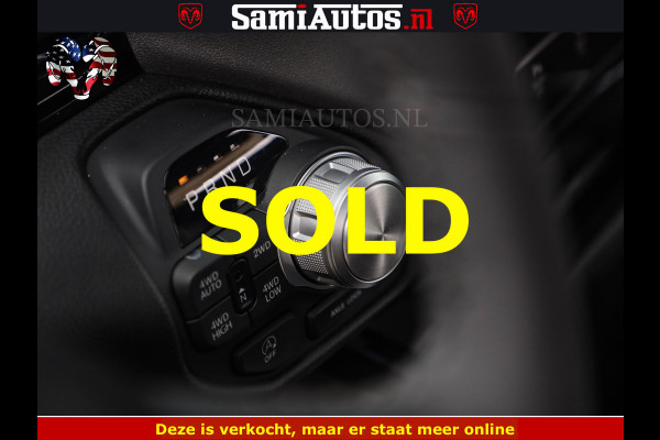 Dodge Ram NIGHT PREMIUM | 426PK | STRIPING | LUCHTVERING | HUD | PANO | 360 CAM | Full Option | LIMITED WHEELS | De Meest Luxe Pick-Up in  Comfortabele Dubbele Cabine met Royale 5 Zitplaatsen | EERSTE EIGENAAR | SMOKE PACK | BOM VOL |